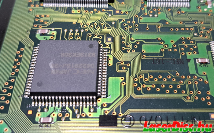 MUSE decoder memory chip comparison - AHD100
